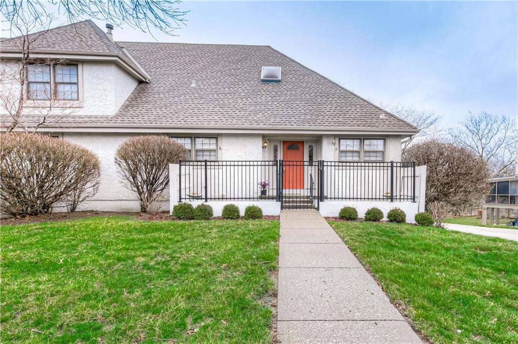 Sold, our buyer, 408 Woodbridge Lane, Kansas City